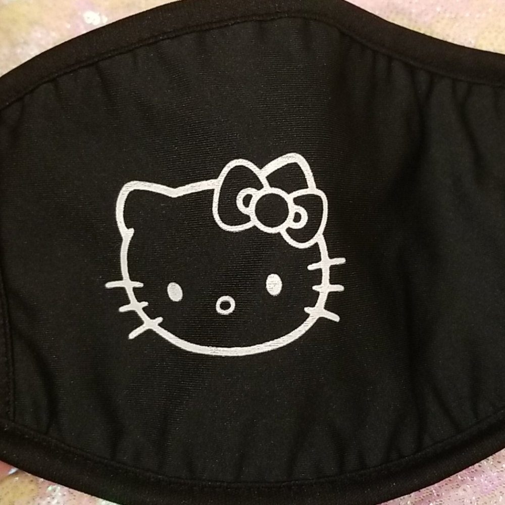Hello Kitty Soft Face Mask - Picture 3 of 8
